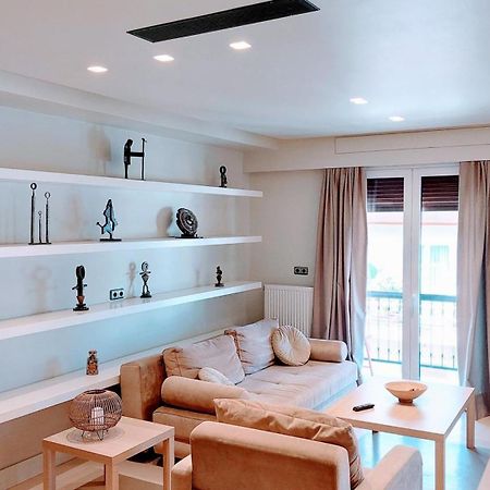 Luxurious Minimal Apartment In Acropolis Atenas Exterior foto